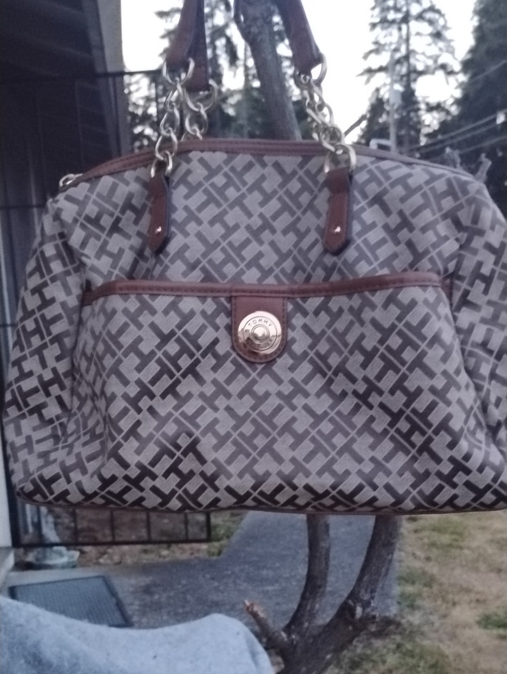 Tommy Hilfiger Brown Signature Tote Bag